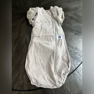 Nested bean swaddle